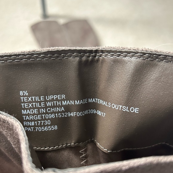 NWOT gray knee length boots - Picture 2 of 4